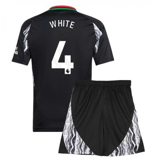 Köpa Billiga Barn Arsenal Bortatröja 2024/25 Ben White 4 Kortärmad (+ Korta byxor) Köpa Billiga Barn Arsenal Bortatröja 2024/25 Ben White 4 Kortärmad (+ Korta byxor)