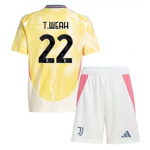 Köpa Billiga Barn Juventus Bortatröja 2024/25 Timothy Weah 22 Kortärmad (+ Korta byxor) 1 Köpa Billiga Barn Juventus Bortatröja 2024/25 Timothy Weah 22 Kortärmad (+ Korta byxor)