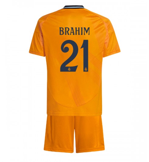 Köpa Billiga Barn Real Madrid Bortatröja 2024/25 Brahim Diaz 21 Kortärmad (+ Korta byxor) 1 Köpa Billiga Barn Real Madrid Bortatröja 2024/25 Brahim Diaz 21 Kortärmad (+ Korta byxor)