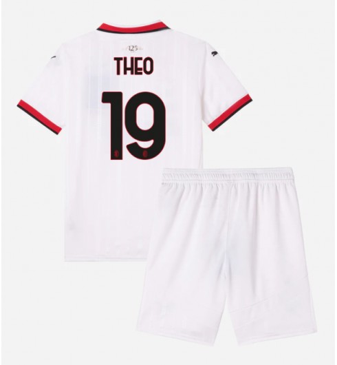 Köpa Billiga Barn AC Milan Bortatröja 2024/25 Theo Hernandez 19 Kortärmad (+ Korta byxor) Köpa Billiga Barn AC Milan Bortatröja 2024/25 Theo Hernandez 19 Kortärmad (+ Korta byxor)