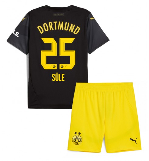 Köpa Billiga Barn Borussia Dortmund Bortatröja 2024/25 Niklas Sule 25 Kortärmad (+ Korta byxor) 1 Köpa Billiga Barn Borussia Dortmund Bortatröja 2024/25 Niklas Sule 25 Kortärmad (+ Korta byxor)
