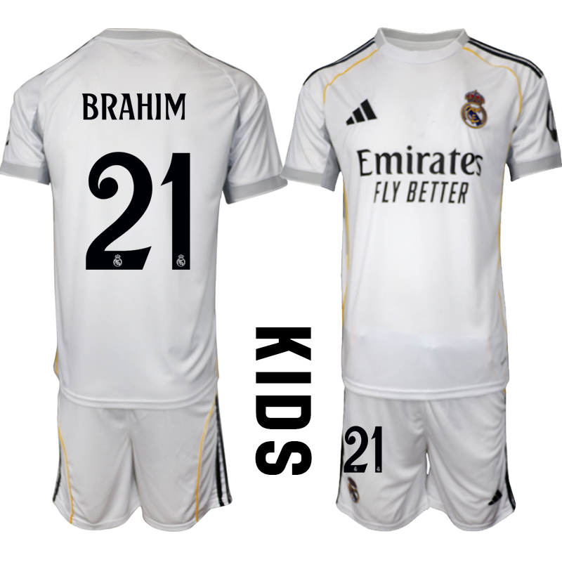 Köp Barn Real Madrid Hemmatröja 2025/26 Brahim Díaz #21 Fotbollssats Kortärmad (+ Shorts)