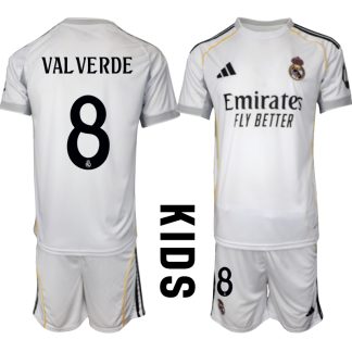 Köp Barn Real Madrid Hemmatröja 2025/26 Federico Valverde #8 Fotbollssats Kortärmad (+ Shorts)