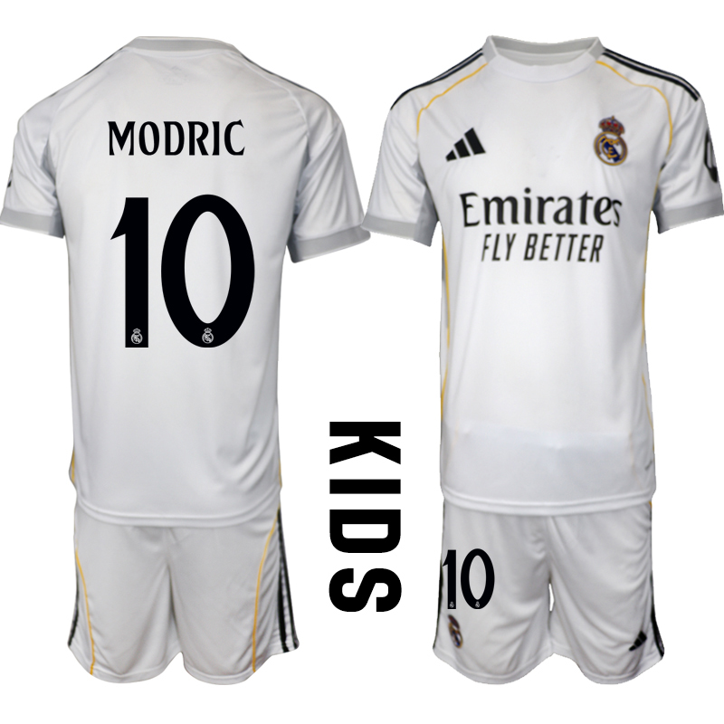 Köp Barn Real Madrid Hemmatröja 2025/26 Luka Modric #10 Fotbollssats Kortärmad (+ Shorts)