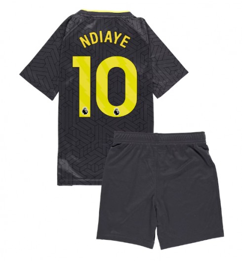 Köpa Billiga Barn Everton Bortatröja 2024/25 Iliman Ndiaye 10 Kortärmad (+ Korta byxor) 1 Köpa Billiga Barn Everton Bortatröja 2024/25 Iliman Ndiaye 10 Kortärmad (+ Korta byxor)