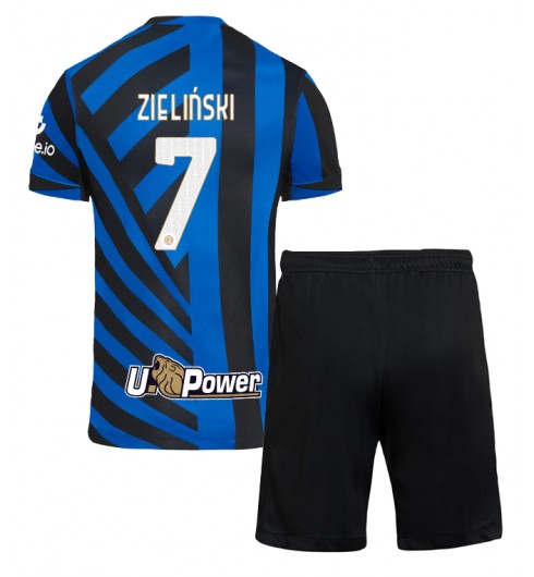 Köpa Billiga Barn Inter Milan Hemmatröja 2024/25 Piotr Zielinski 7 Kortärmad (+ Korta byxor) 1 Köpa Billiga Barn Inter Milan Hemmatröja 2024/25 Piotr Zielinski 7 Kortärmad (+ Korta byxor)