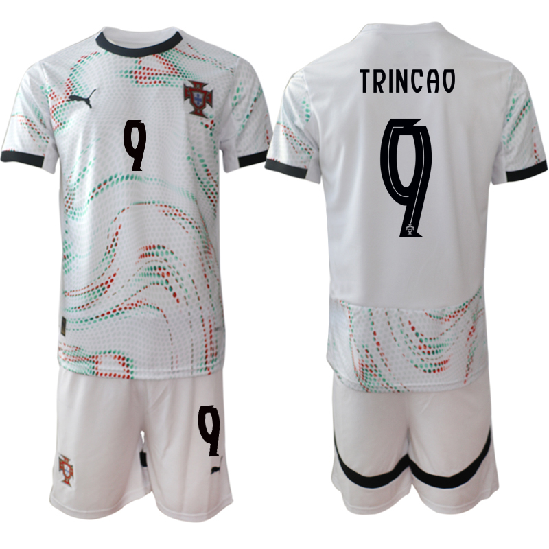 Köpa Fotbollströjor För Herr Portugal Bortatröja 2025/26 Francisco Trincao 9 Kortärmad (+ Korta byxor) 1 Köpa Fotbollströjor För Herr Portugal Bortatröja 2025/26 Francisco Trincao 9 Kortärmad (+ Korta byxor)