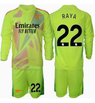 Barn Arsenal fotbollströja David Raya #22 Målvakt Hemma 2024–25 Långärmad (+ shorts)