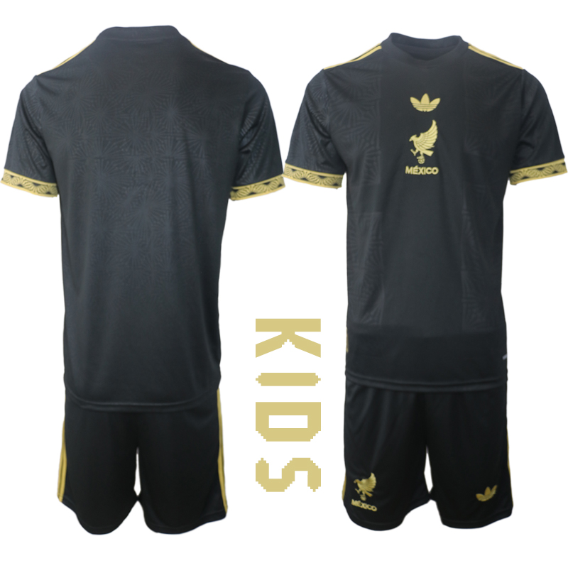 Köp Barn Mexiko Fotbollströja 2025 Gold Cup Fotbollssats Kortärmad (+ Shorts) Köp Barn Mexiko Fotbollströja 2025 Gold Cup Fotbollssats Kortärmad (+ Shorts)