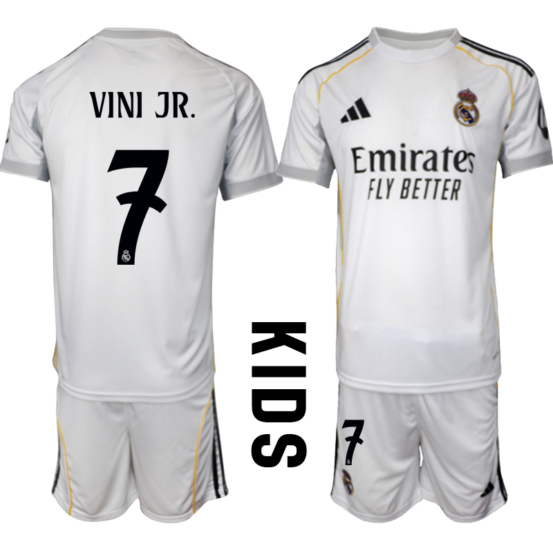 Köp Barn Real Madrid Hemmatröja 2025/26 Vinicius Junior #7 Fotbollssats Kortärmad (+ Shorts) 1 Köp Barn Real Madrid Hemmatröja 2025/26 Vinicius Junior #7 Fotbollssats Kortärmad (+ Shorts)