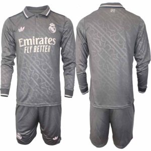 Köp Real Madrid Herr Tredjetröja 2024/25 Fotbollsställ Långärmad (+ Shorts)