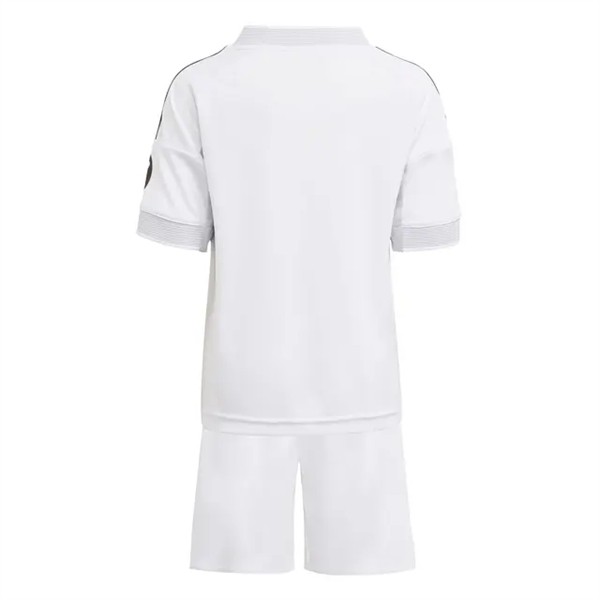 Real Madrid Barn Hemmatröja 2025/26 Kortärmad Fotbollsställ med Shorts 2 Real Madrid 2025/26 Hemmamatchtröja för Barn