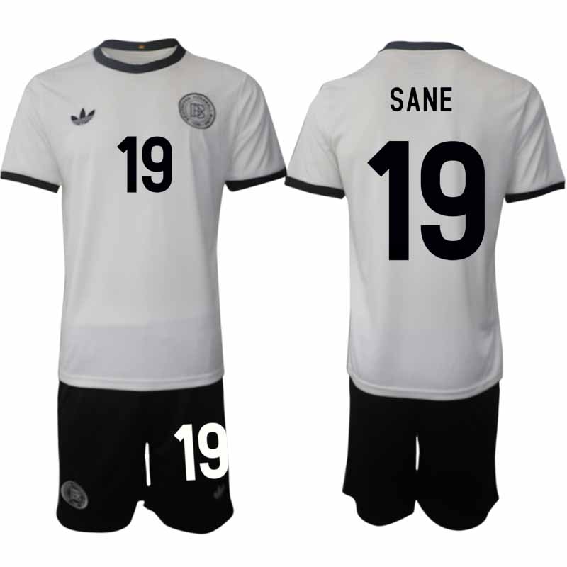 Köp Tyskland Herr Hemmatröja 2025/26 Leroy Sané 19 Fotbollsställ Kortärmad (+ Korta byxor) – Tysklands 125-årsjubileumskit