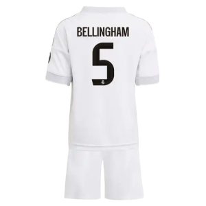 Real Madrid Barn Hemmatröja 2025/26 Jude Bellingham #5 Fotbollsställ med Shorts