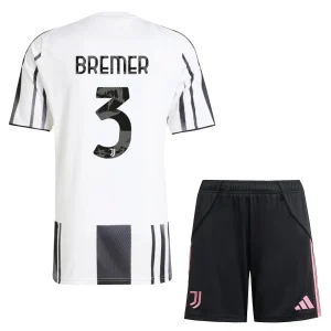 Juventus Barn Hemmatröja 2025/26 Gleison Bremer 3 Kortärmad Fotbollsställ med Shorts