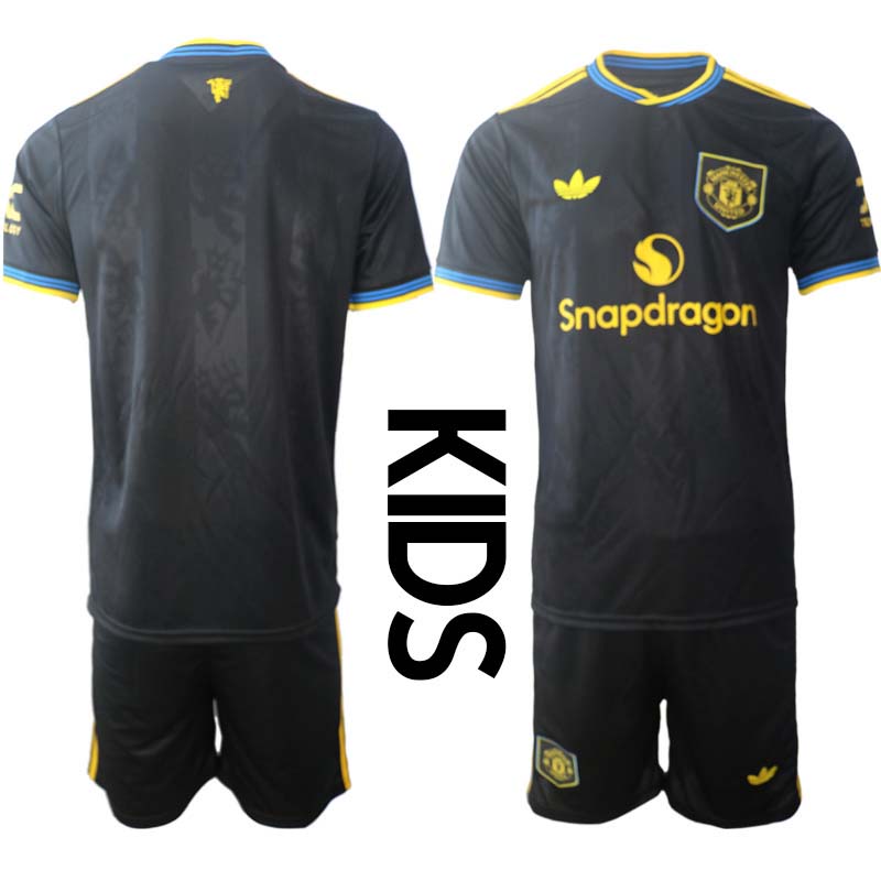 Manchester United Barn Tredjeställ 2025/26 – Kortärmad Fotbollströja + Shorts 1 Manchester United Barn Tredjeställ 2025/26 Kortärmad Tröja + Shorts