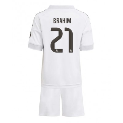 Real Madrid Barn Hemmaställ 2025/26 Brahim Díaz 21 Kortärmad Tröja + Shorts 1 Real Madrid Barn Hemmaställ 2025/26 Brahim Díaz 21 Kortärmad Tröja + Shorts