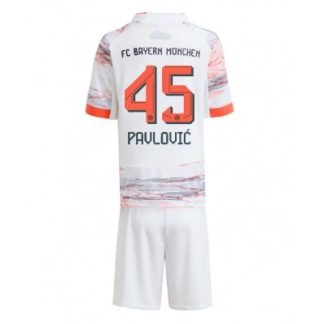 FC Bayern München Barn Bortaställ 2025/26 Aleksandar Pavlović #45 Kortärmad + Shorts