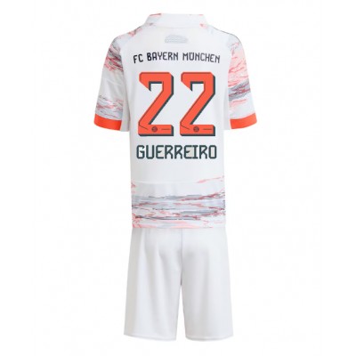 FC Bayern München Barn Bortaställ 2025/26 Raphaël Guerreiro #22 Kortärmad + Shorts 1 FC Bayern München Barn Bortaställ 2025/26 Raphaël Guerreiro #22 Kortärmad + Shorts