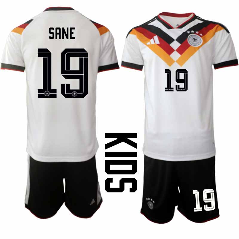 Tyskland 2026 VM Hemmaställ Barn Leroy Sané #19 Kortärmad Tröja + Shorts