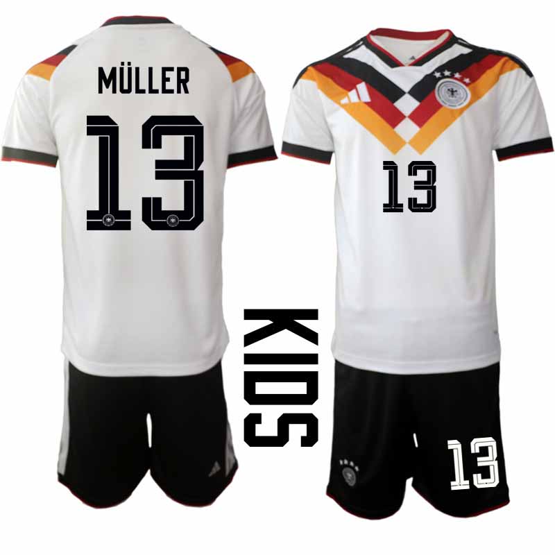 Tyskland 2026 VM Hemmaställ Barn Thomas Müller #13 Kortärmad Tröja + Shorts 1 Tyskland 2026 VM Hemmaställ Barn Thomas Müller #13 Kortärmad Tröja + Shorts