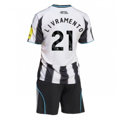 Newcastle United 2025/26 Hemmatröja Barn Set – Tino Livramento #21 Kortärmad Fotbollströja med Shorts