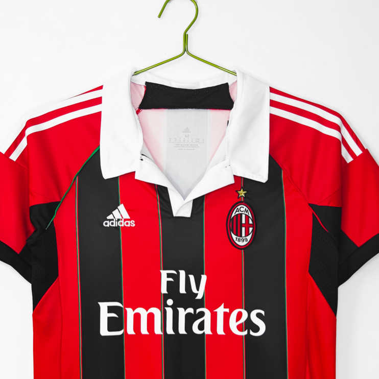 AC Milan Retro Hemmatröja 2012/13 – Klassisk Fotbollströja 4 AC Milan Retro Hemmatroja 2012 13 Klassisk Fotbollstroja 3