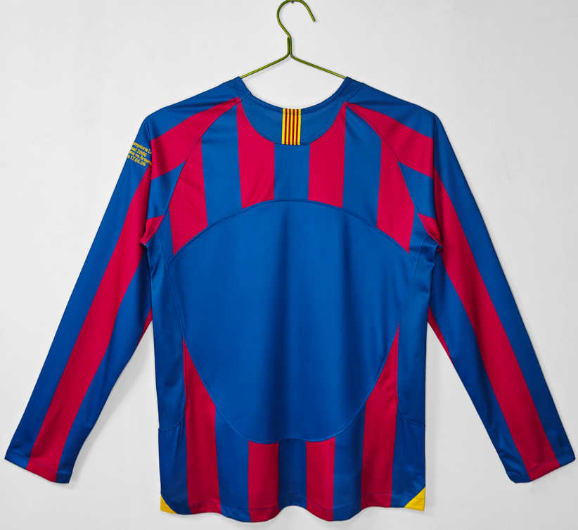FC Barcelona Retro Hemmatröja 2005/06 – Klassisk Långärmad Fotbollströja 2 FC Barcelona Retro Hemmatröja 2005/06 – Klassisk Långärmad Fotbollströja-1