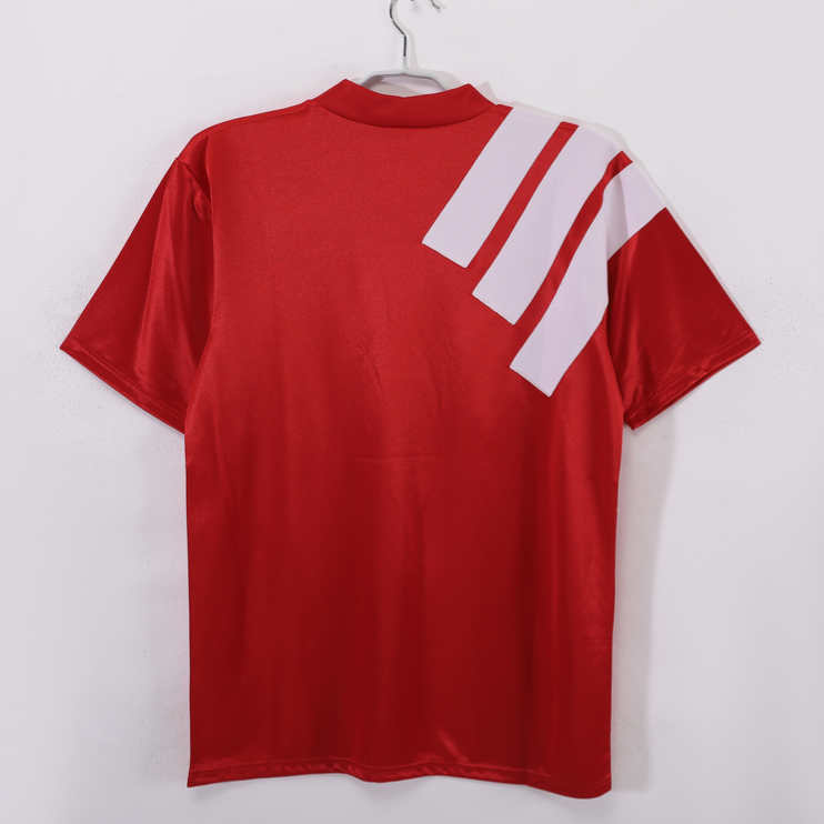Liverpool 1992/93 Retro Hemmatröja – Klassisk Fotbollströja 2 Liverpool 1992/93 Retro Hemmatröja – Klassisk Fotbollströja