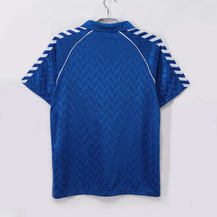 Real Madrid 1986/87 Retro Bortatröja – Klassisk Blå Fotbollströja 2 Real Madrid 1986/87 Retro Bortatröja – Klassisk Blå Fotbollströja