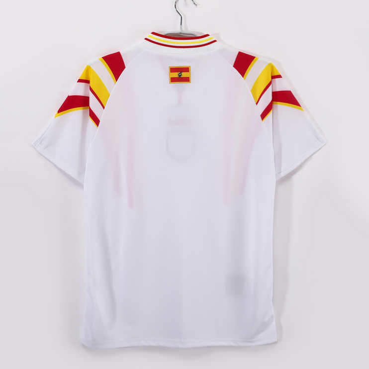 Spanien 1996 Retro Tredjetröja – Klassisk Vit Fotbollströja 2 Spanien 1996 Retro Tredjetröja – Klassisk Vit Fotbollströja