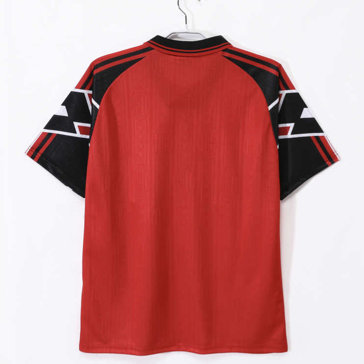 AC Milan 1997/98 Retro Fjärde Tröja – "Belo Horizonte" Klassisk Fotbollströja AC Milan 1997/98 Retro Fjärde Tröja – "Belo Horizonte" Klassisk Fotbollströja