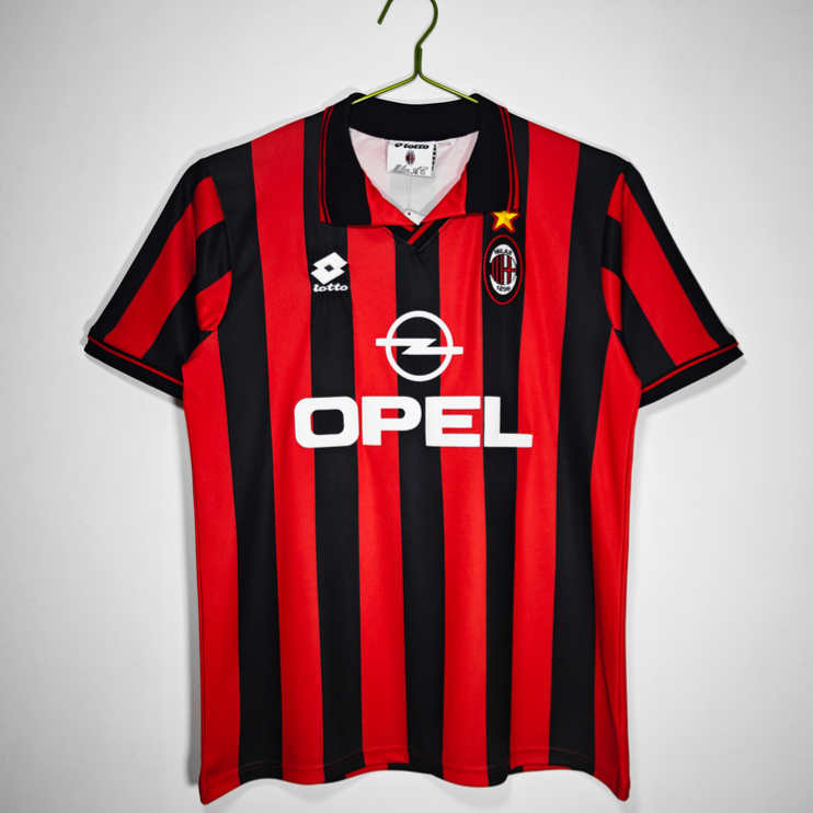 AC Milan Hemmatröja 1996/97 Retro Fotbollströja 1 AC Milan Hemmatröja 1996/97 Retro Fotbollströja