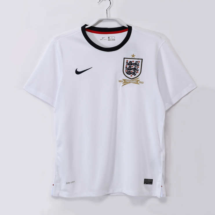 England 2013 Retro Hemmatröja – Klassisk Fotbollströja 1 England 2013 Retro Hemmatröja – Klassisk Fotbollströja