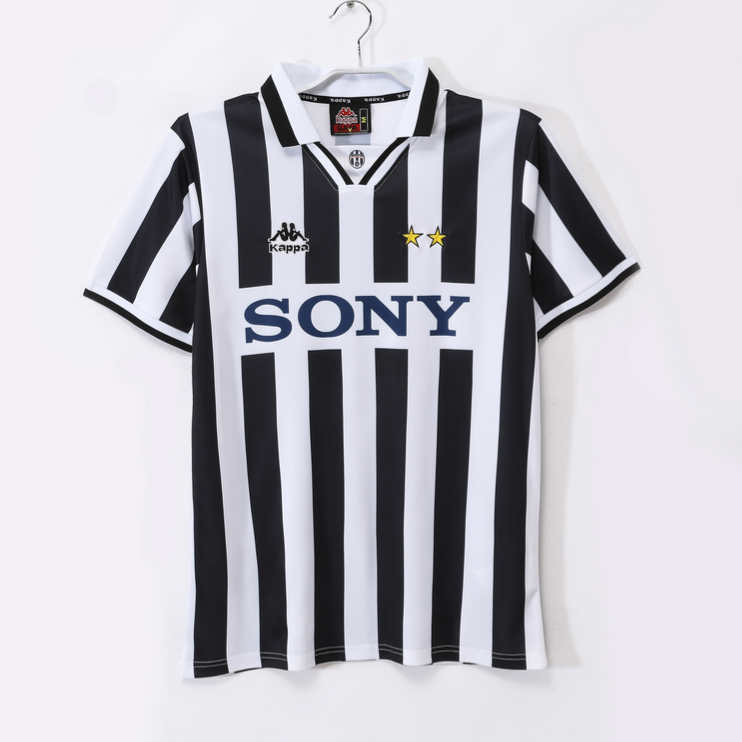 Juventus 1995/97 Retro Hemmatröja – Klassisk Fotbollströja 1 Juventus 1995/97 Retro Hemmatröja – Klassisk Fotbollströja