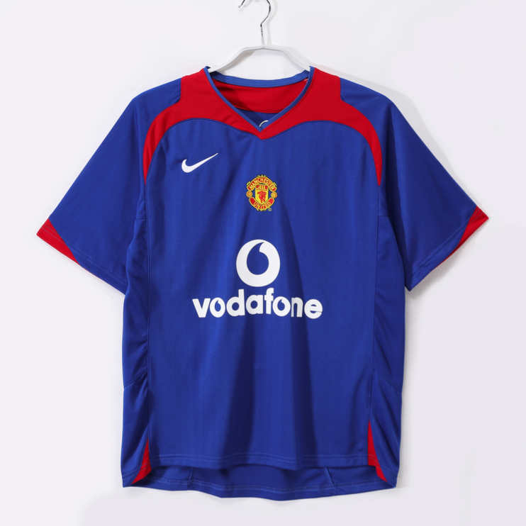 Manchester United 2005/06 Retro Bortatröja Blå – Klassisk Fotbollströja Herr 1 Manchester United 2005/06 Retro Bortatröja Blå – Klassisk Fotbollströja Herr