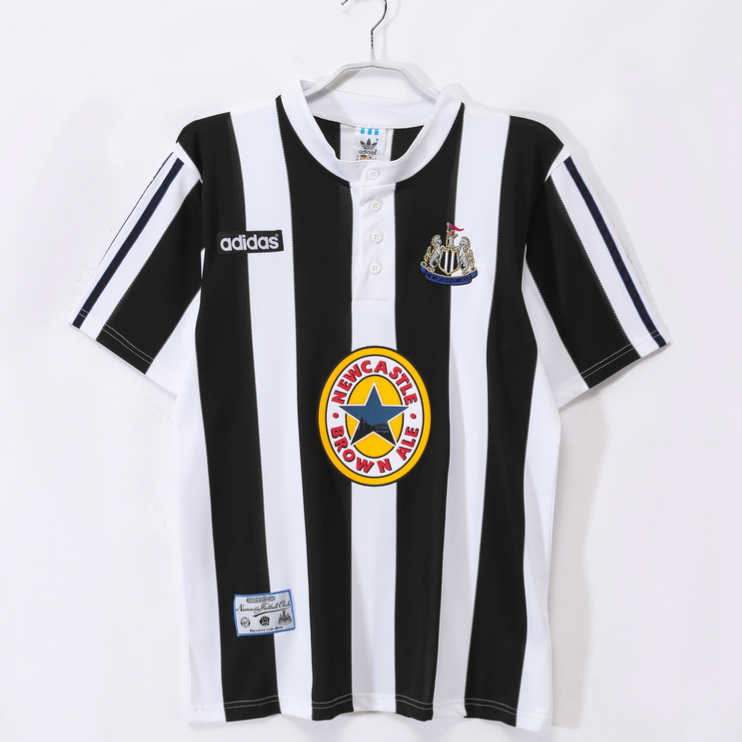 Newcastle United 1995/97 Retro Hemmatröja – Klassisk Fotbollströja 1 Newcastle United 1995/97 Retro Hemmatröja – Klassisk Fotbollströja