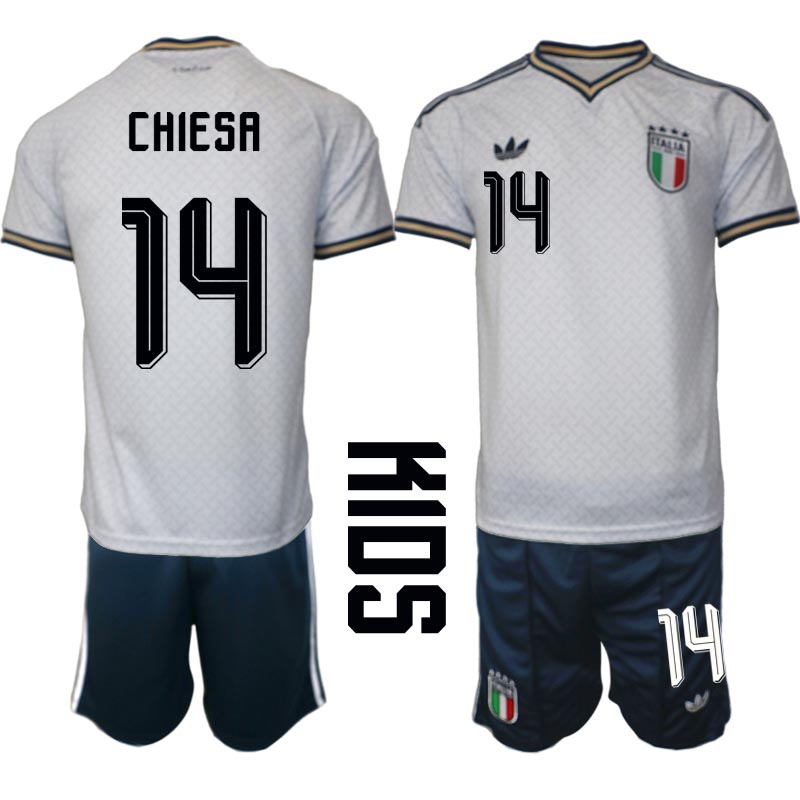 Italien Bortaställ VM 2026 Barn Federico Chiesa 14 Tröja och Shorts 1 Italien Bortaställ VM 2026 Barn Federico Chiesa 14 Tröja och Shorts